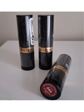 Lot of 3 Revlon Super Lustrous Creme Lipstick Bombshell Red 046 Makeup Cream NEW